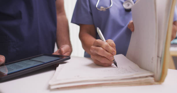 How to Become a Clinical Research Associate